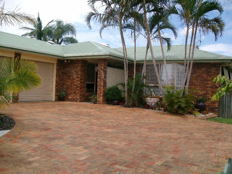 8 Palm Meadows Place, Pialba, Hervey Bay QLD 4655