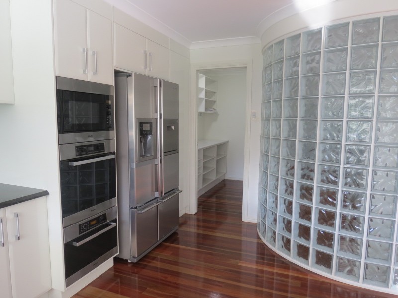 598 Esplanade, Urangan QLD 4655