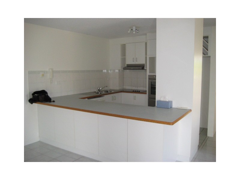 4/44 Freshwater Street, Torquay, Torquay QLD 4655