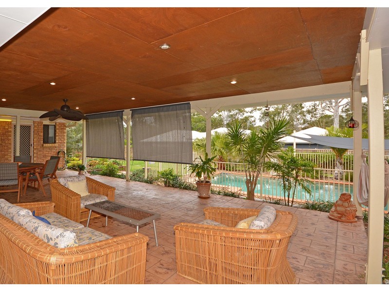 95 Garden Drive, Urangan QLD 4655