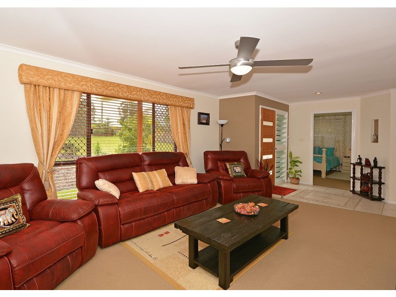 95 Garden Drive, Urangan QLD 4655