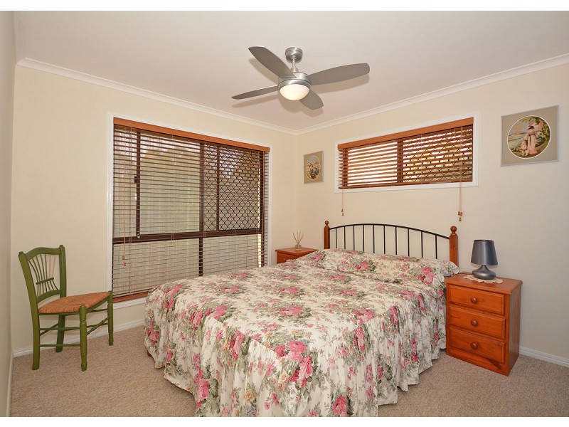 95 Garden Drive, Urangan QLD 4655