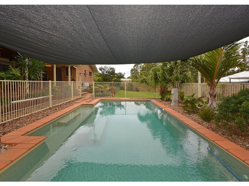 95 Garden Drive, Urangan QLD 4655
