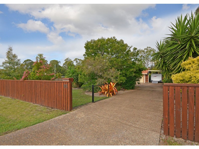 95 Garden Drive, Urangan QLD 4655