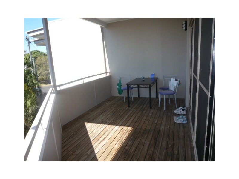 2/31 King Street, Urangan QLD 4655