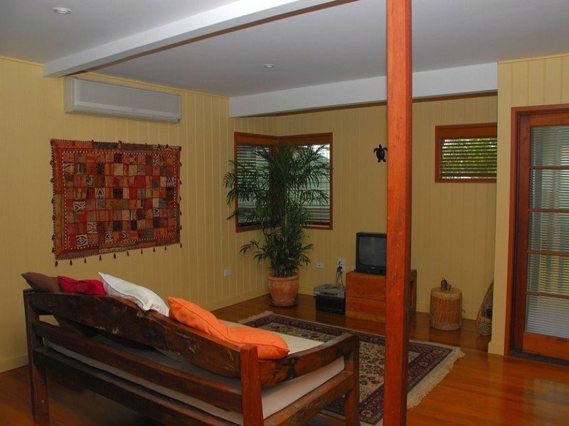 85 Long Street, Pt Vernon, Hervey Bay QLD 4655