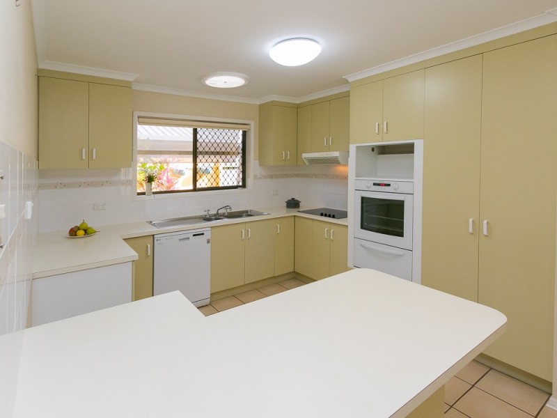 97 Cunningham Street, Urangan QLD 4655