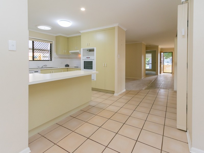 97 Cunningham Street, Urangan QLD 4655