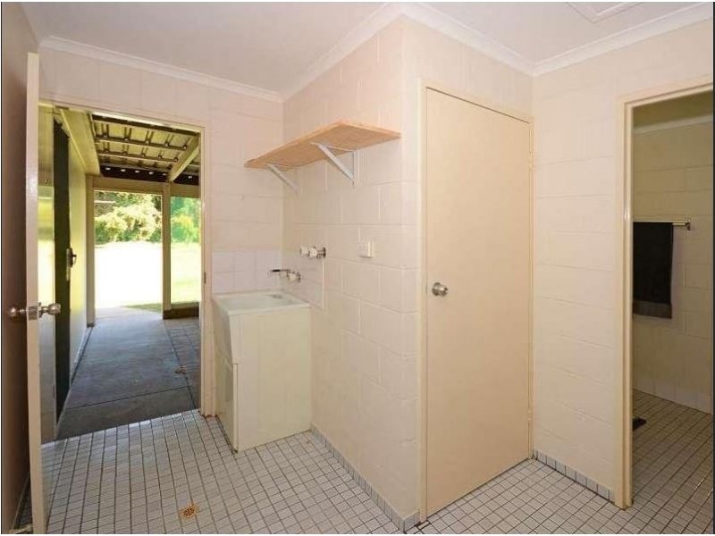 27 Fairway Drive, Urraween QLD 4655