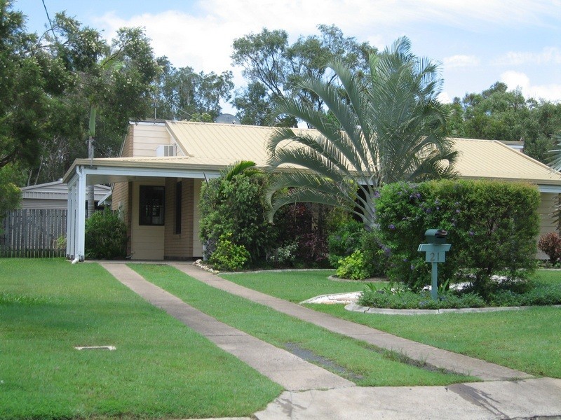 21  Vanda Street, Urangan, Hervey Bay QLD 4655