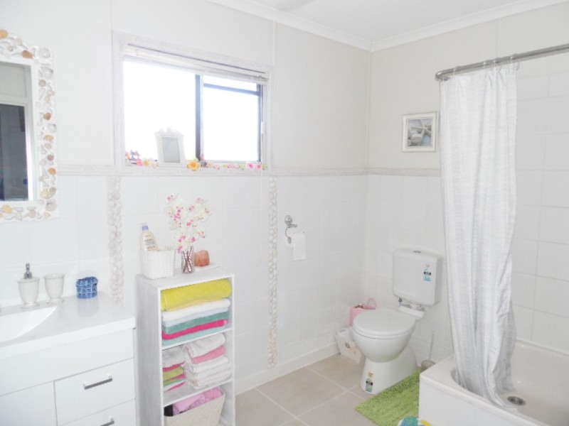25 Honiton Street, Torquay QLD 4655