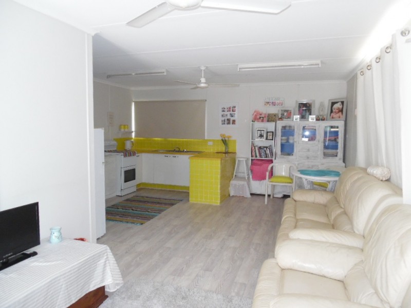 25 Honiton Street, Torquay QLD 4655