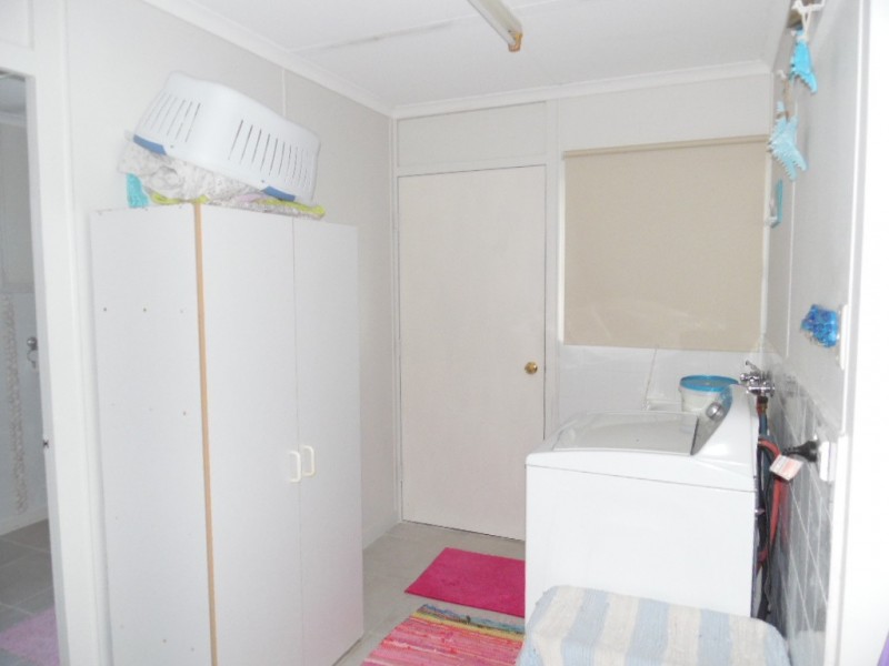 25 Honiton Street, Torquay QLD 4655