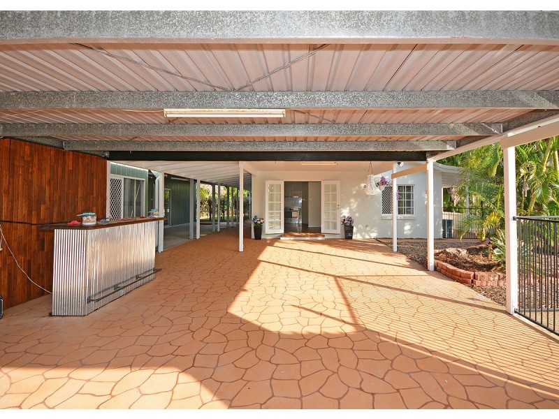 11 Valfern Court, Dundowran QLD 4655