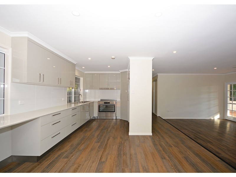 11 Valfern Court, Dundowran QLD 4655