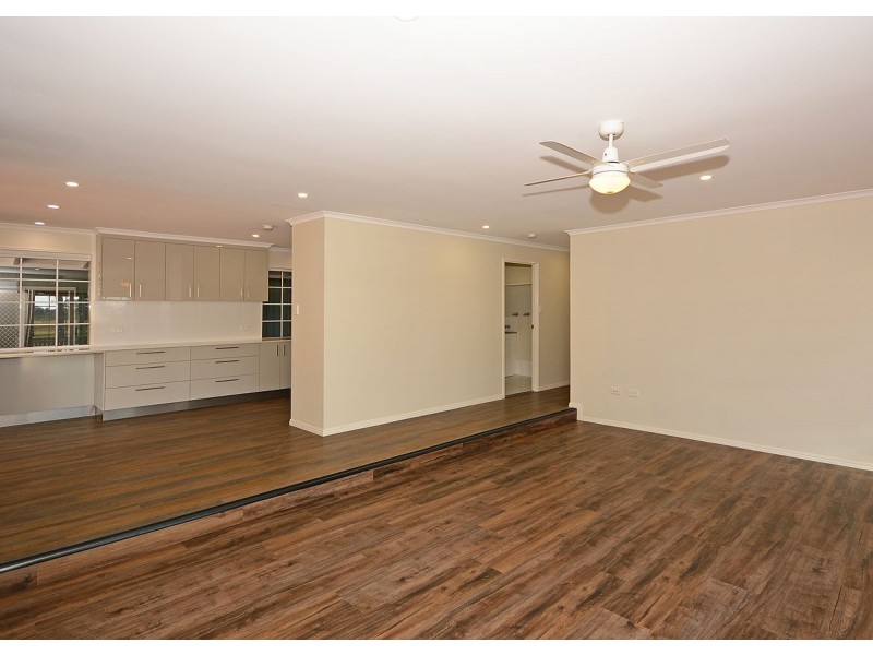 11 Valfern Court, Dundowran QLD 4655