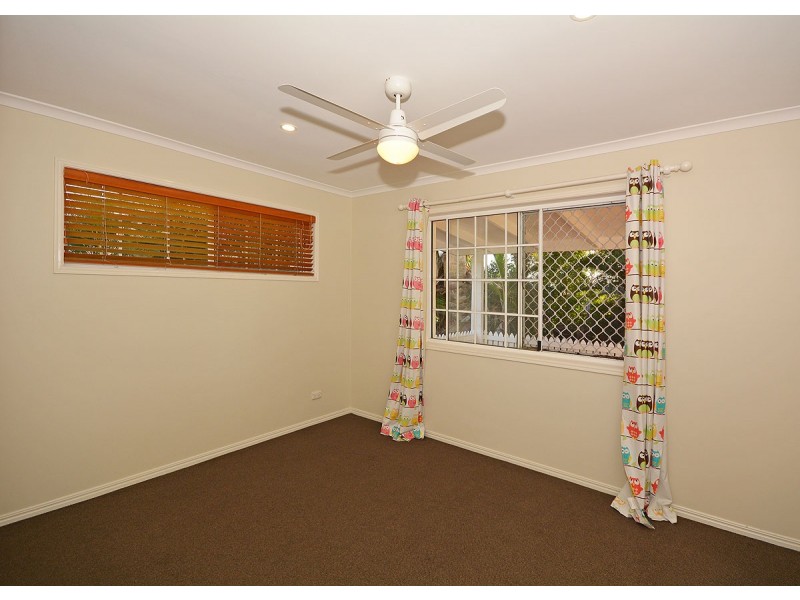 11 Valfern Court, Dundowran QLD 4655