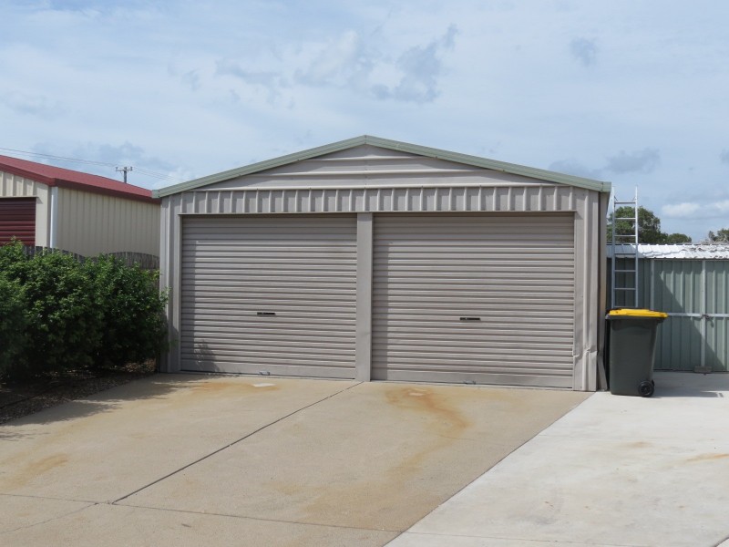41 Vanda Street, Urangan QLD 4655