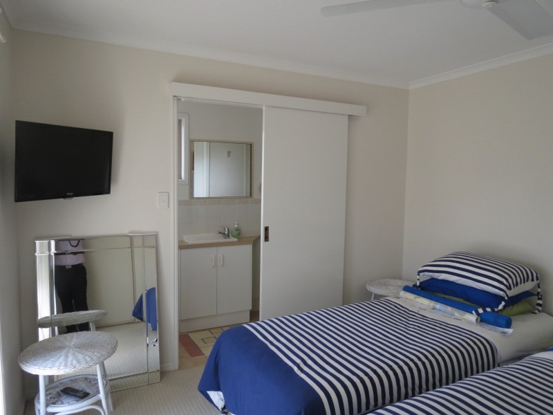 41 Vanda Street, Urangan QLD 4655