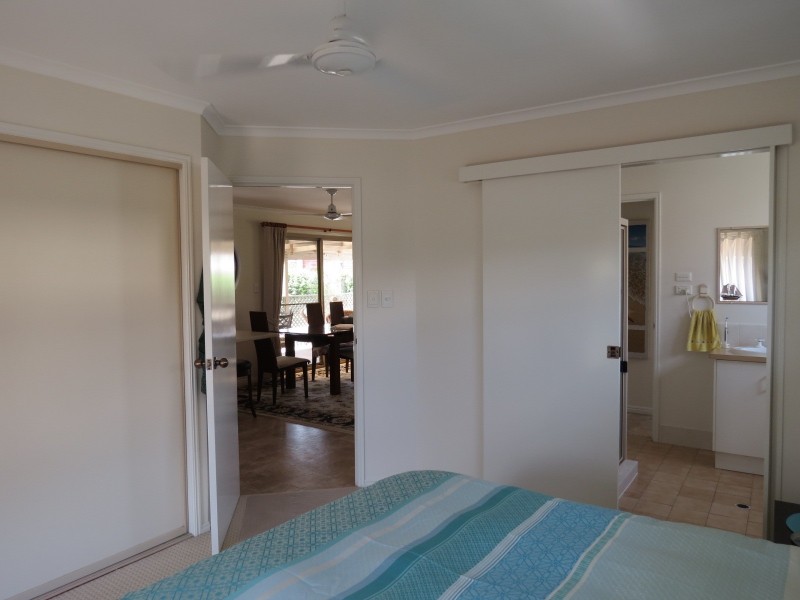 41 Vanda Street, Urangan QLD 4655