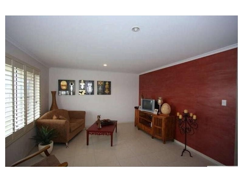 9 Mainsail Court, Pt Vernon, Hervey Bay QLD 4655