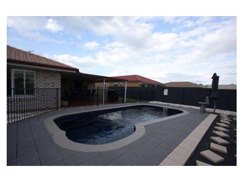 9 Mainsail Court, Pt Vernon, Hervey Bay QLD 4655
