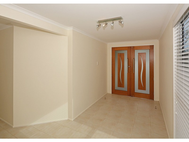 30 Pulgul Street, Urangan QLD 4655