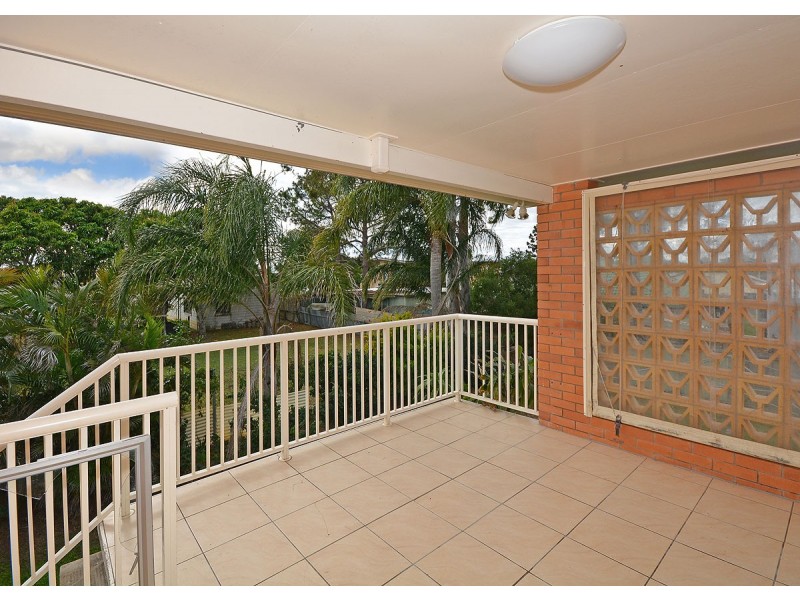 30 Pulgul Street, Urangan QLD 4655