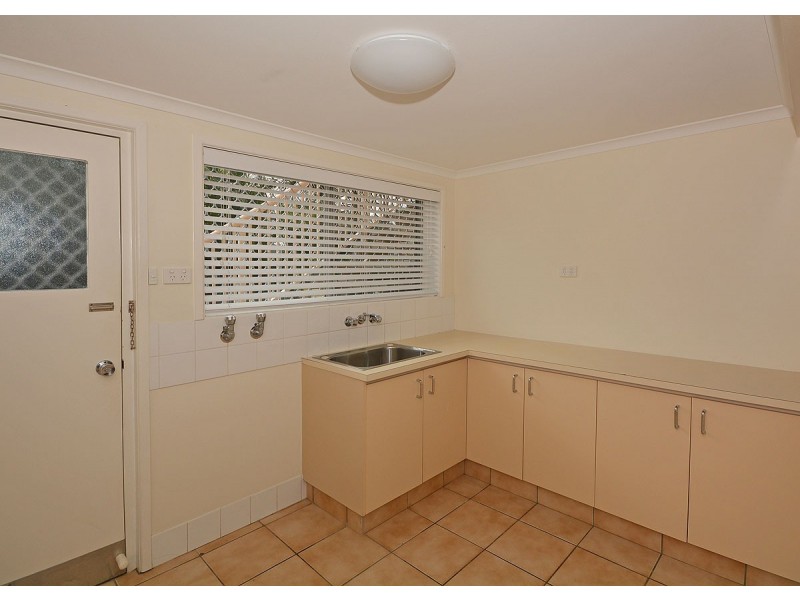 30 Pulgul Street, Urangan QLD 4655