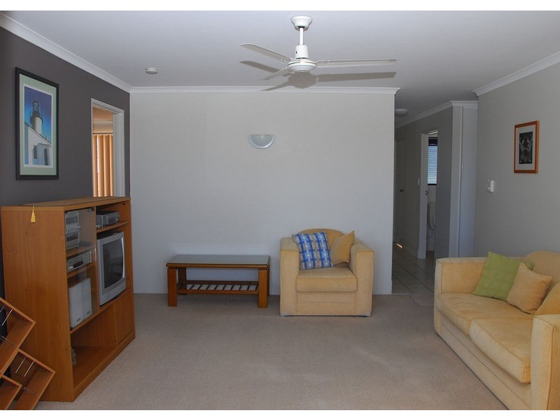 Unit11/13 Pulgul Street, Urangan QLD 4655
