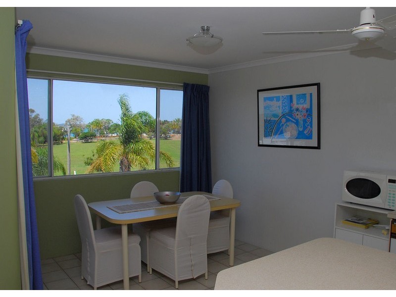 Unit11/13 Pulgul Street, Urangan QLD 4655