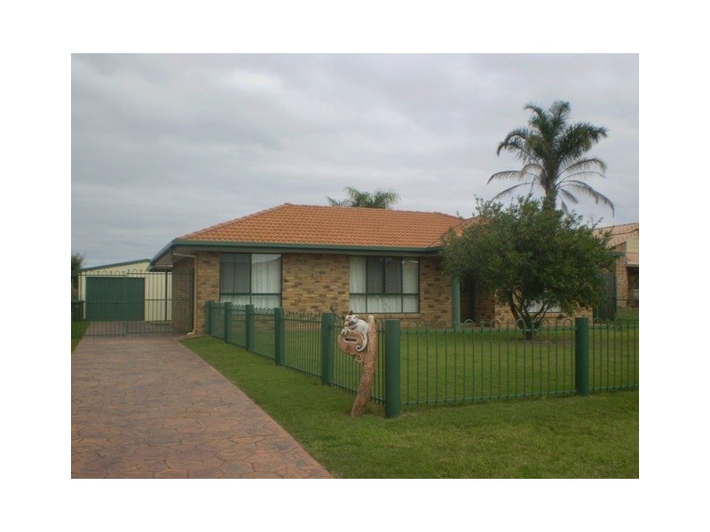6 King Arthur Court, Urangan QLD 4655