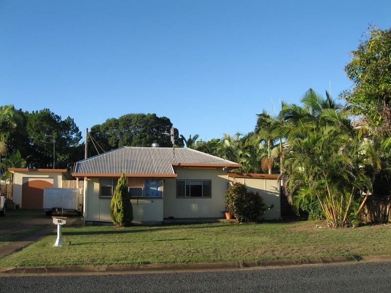 14 Coral Street, Urangan QLD 4655