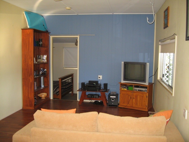 14 Coral Street, Urangan QLD 4655