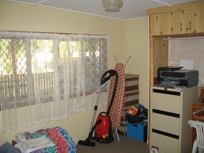 14 Coral Street, Urangan QLD 4655