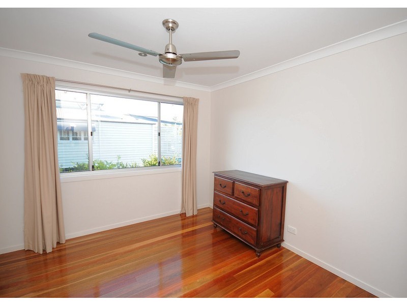 37 Miller Street, Urangan, Hervey Bay QLD 4655