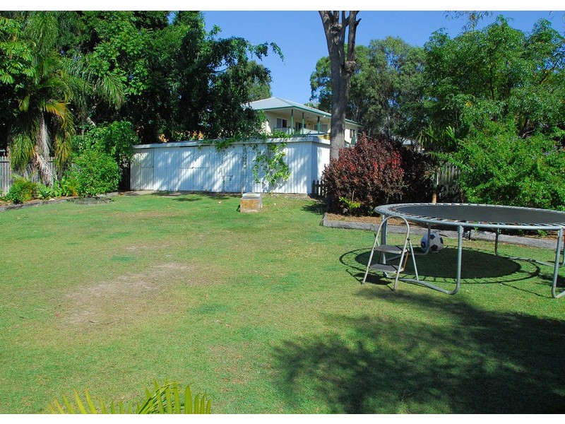5 Lincolnfield Street, Torquay QLD 4655