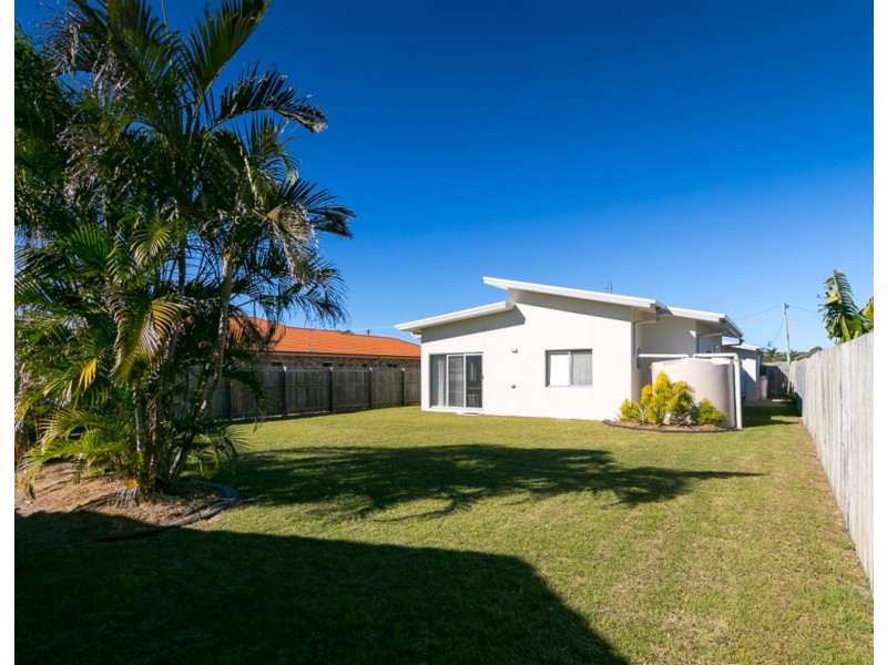 144A Truro Street, Urangan QLD 4655