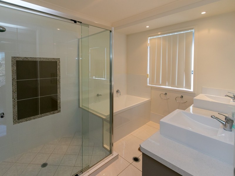 144A Truro Street, Urangan QLD 4655