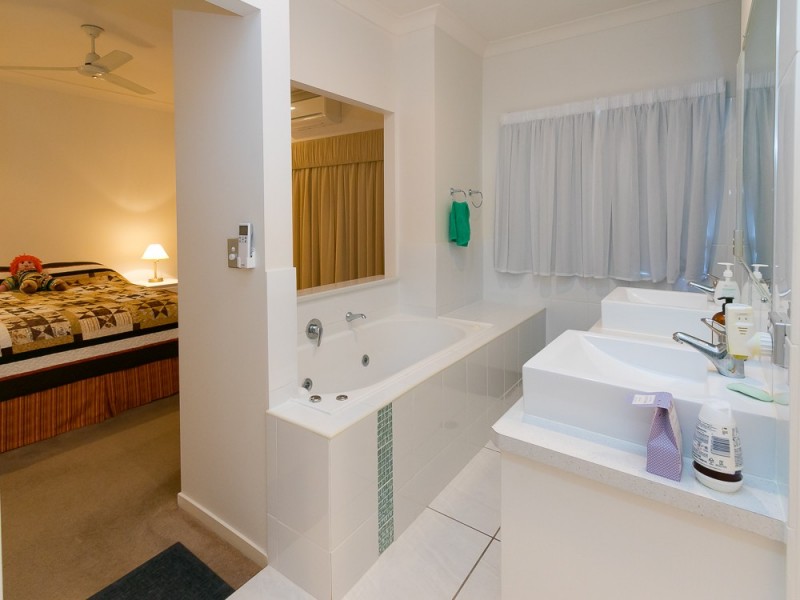 144A Truro Street, Urangan QLD 4655