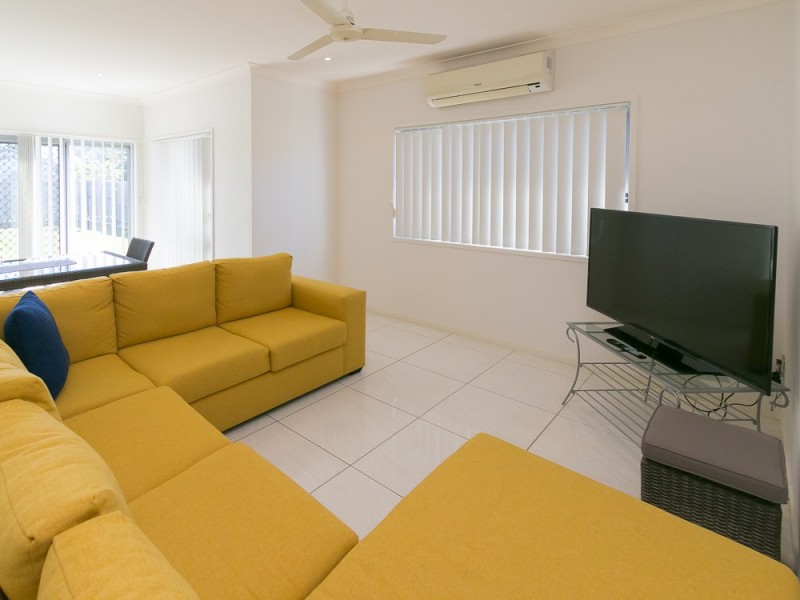 144A Truro Street, Urangan QLD 4655