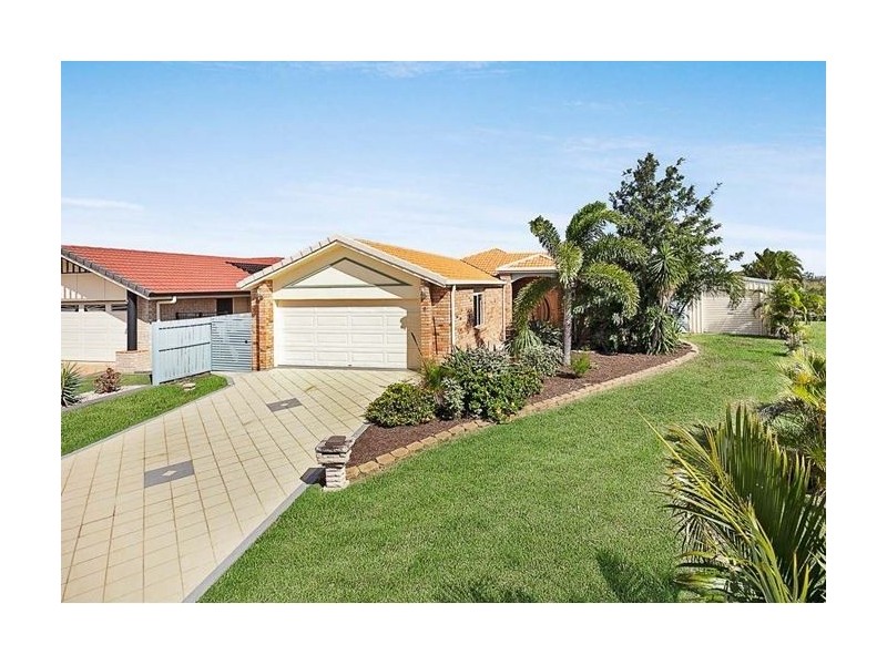 6 Whistler Court, Eli Waters QLD 4655