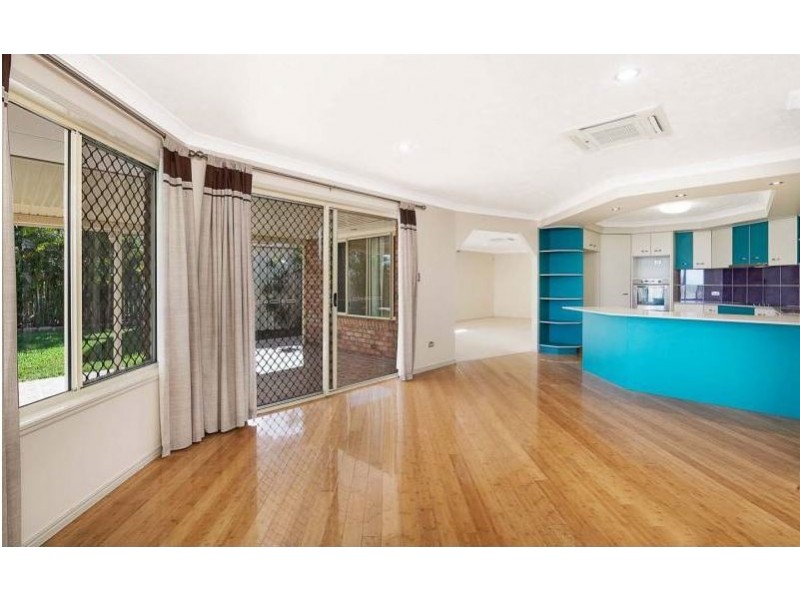 6 Whistler Court, Eli Waters QLD 4655