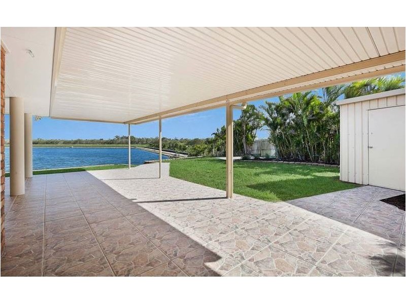 6 Whistler Court, Eli Waters QLD 4655