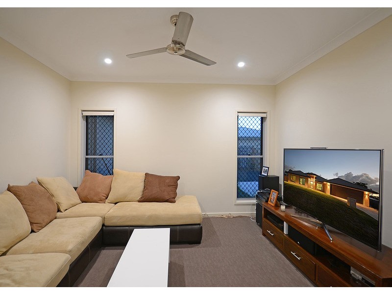31 Ronaldo Way, Wondunna QLD 4655