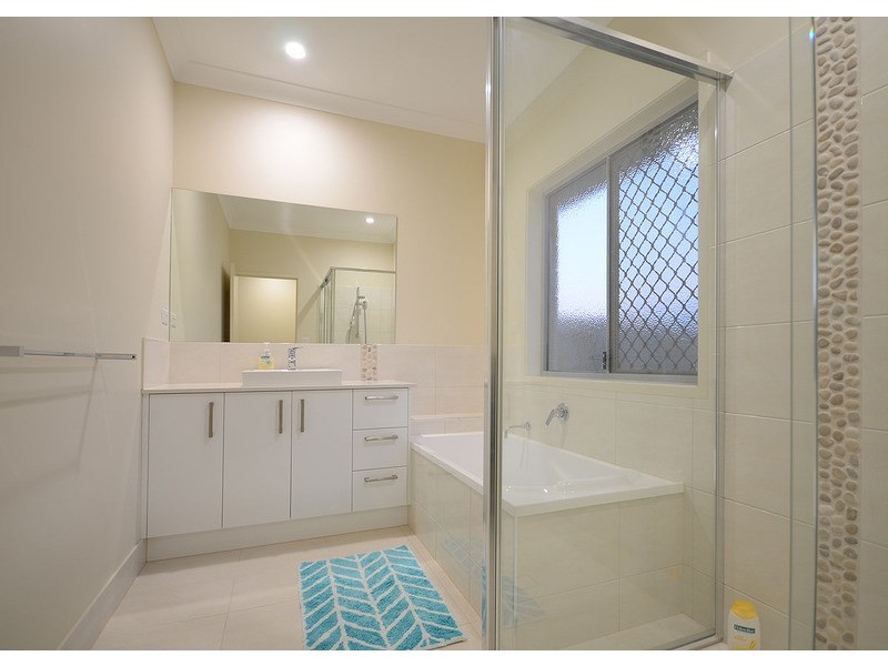 31 Ronaldo Way, Wondunna QLD 4655