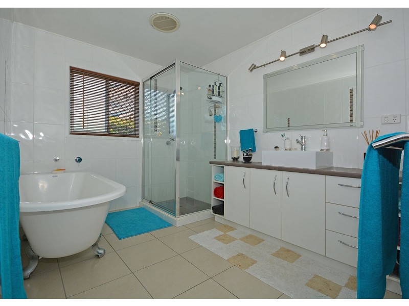 119 Oleander Avenue, Kawungan QLD 4655