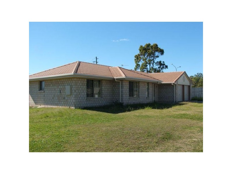 1 Yarrilee Circuit, Dundowran, Hervey Bay QLD 4655