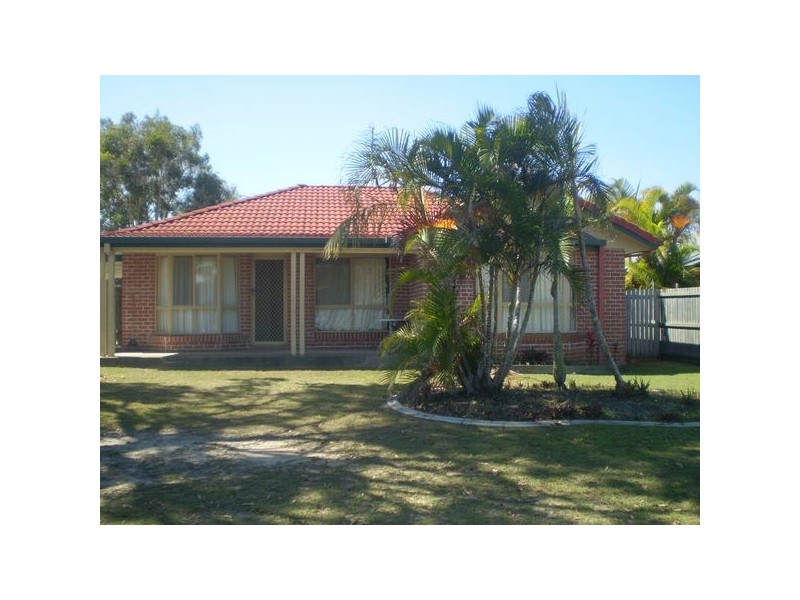 37  Cassandra Cres, Urangan QLD 4655
