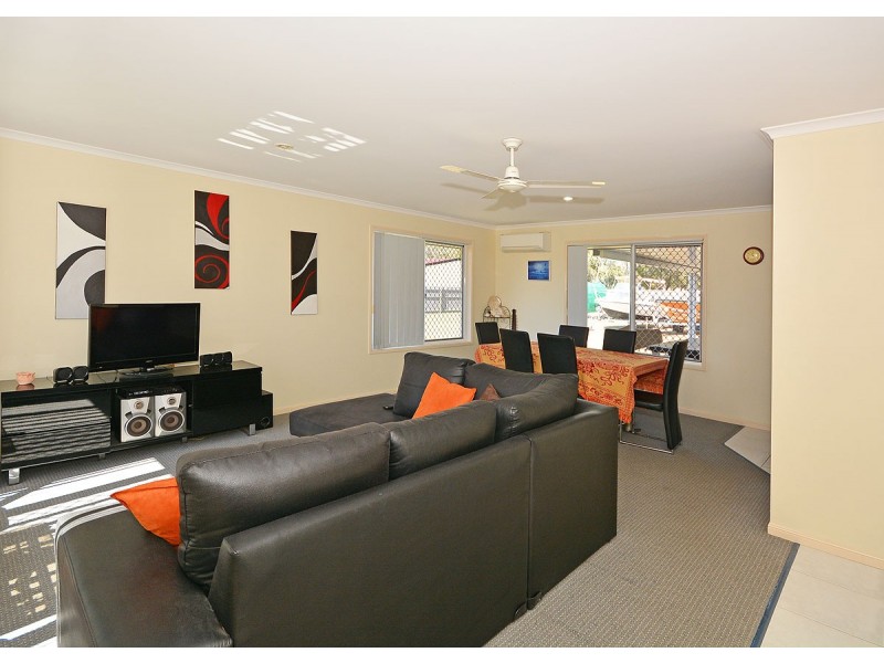 6 Jasper Court, Urangan QLD 4655